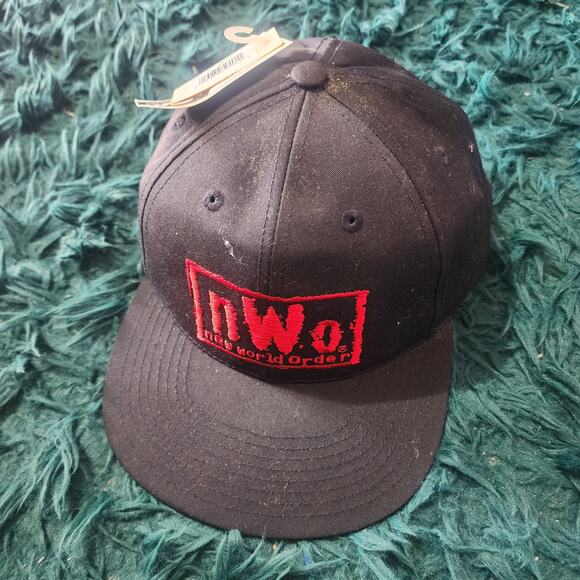 Vintage WCW nWo New World Order Wrestling Snapback Hat Black Red Logo NWT - Picture 1 of 10